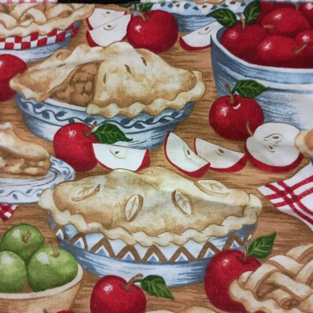 Handcrafted Apple Pie Gingham Quilted Table Mat